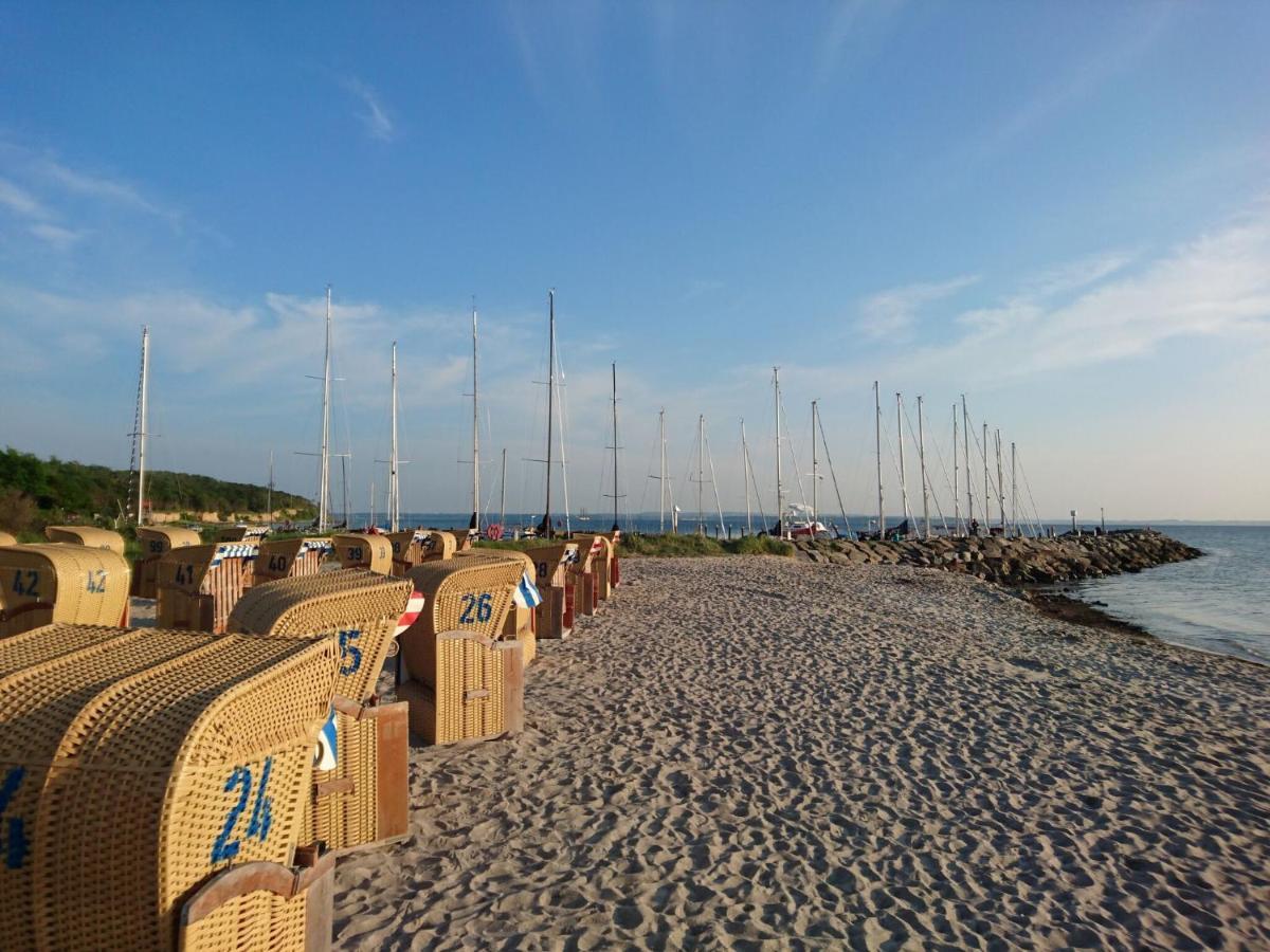 Apartment Near Beach On The Island Of Poel Bagian luar foto